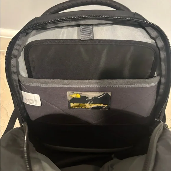 The North Face Borealis Backpack - Picture 7 of 8